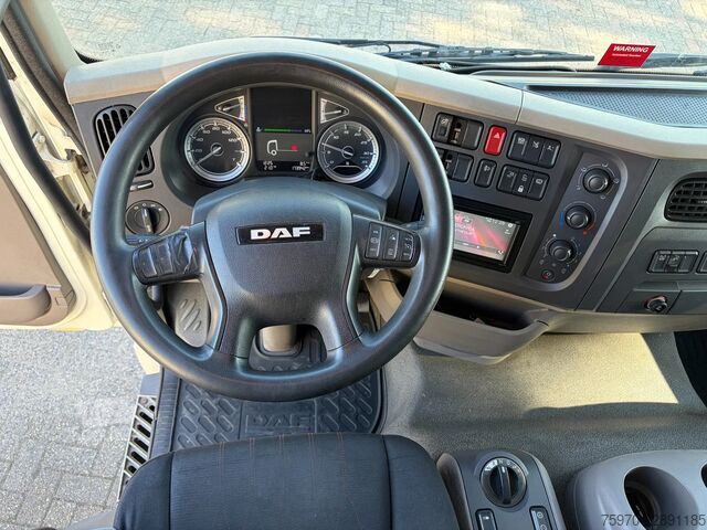 Bőrönd DAF LF 4X2 2022 BRINKS + BAR KLEP  173.942 km