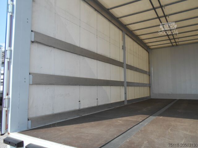 Caminhão com plataforma e lona DAF LF 230 12ton - CENTINA SCARRABILE