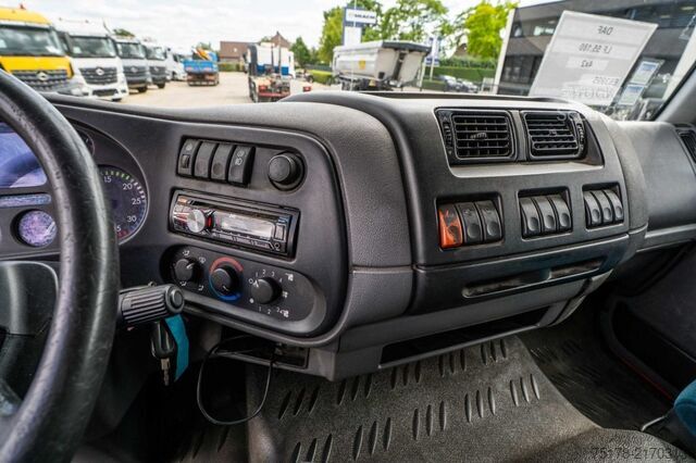Presenning DAF LF 55.180 +DHOLLANDIA 2.5T.