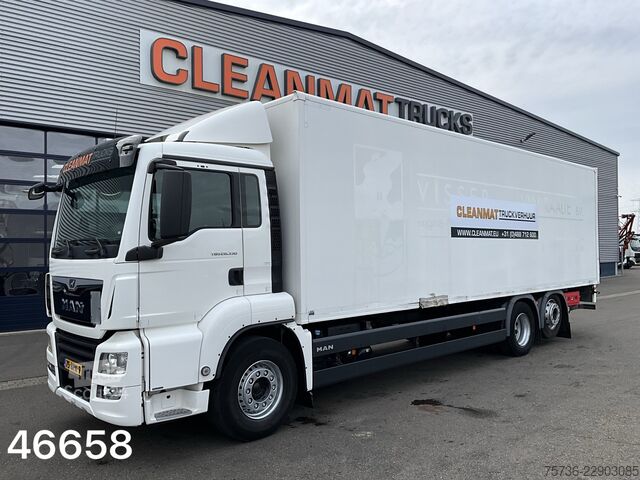 Чемодан Man TGS 26.330 6x2 met DHollandia laadklep