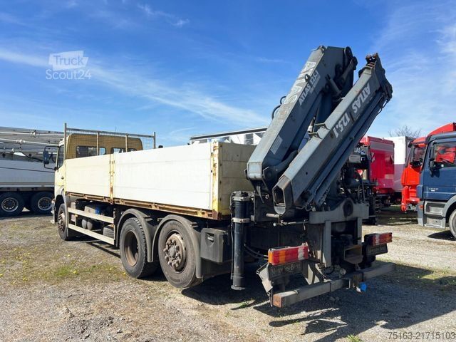 Autocarro con cassone fisso MERCEDES-BENZ Atego 2528 6x2 Pritsche Heckkran Atlas 125, Funk