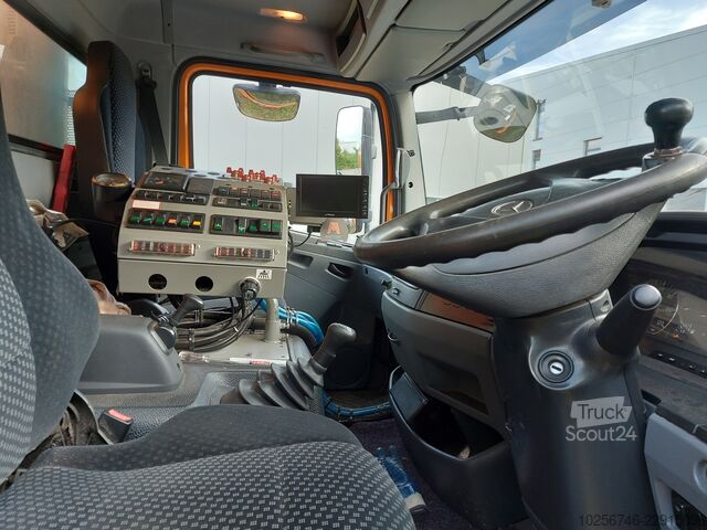 οδοκαθαριστικό μηχάνημα Mercedes Benz 1318 Atego