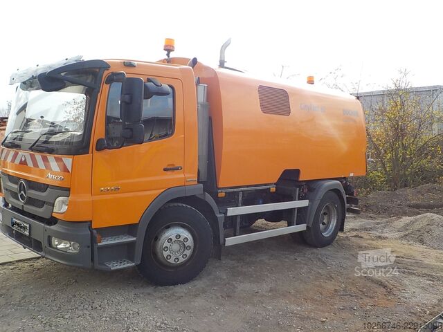 οδοκαθαριστικό μηχάνημα Mercedes Benz 1318 Atego