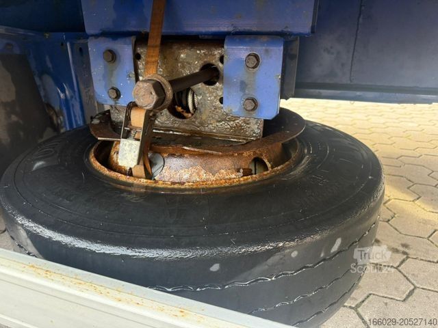 Nízkoložný návěs  Wiese 3-Achs Stufen Sattel mit Auffahrrampe 25T