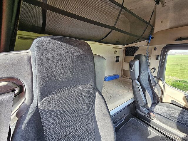 Standaard trekker MERCEDES-BENZ ACTROS 1843