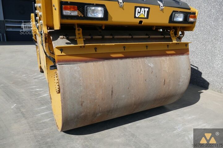 Rouleau tandem Caterpillar CB10