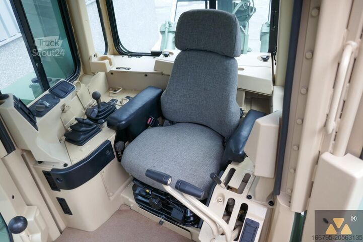 Dozer Caterpillar D9R Ex-army
