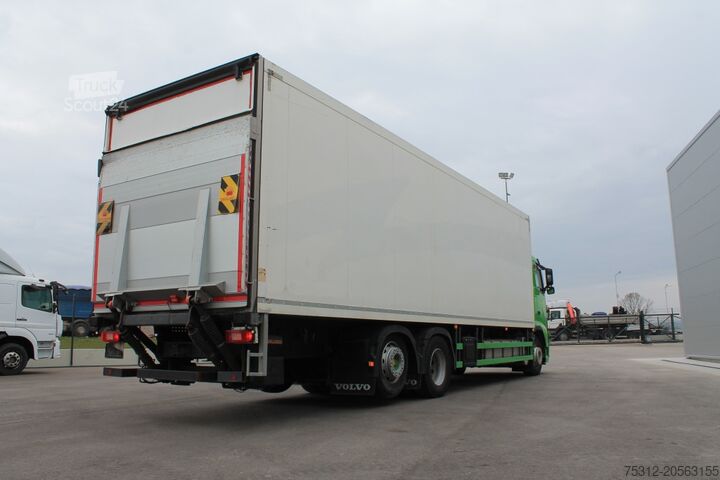 Camion refrigerato Volvo FH460 9,3m Coolman TU100SA LBW