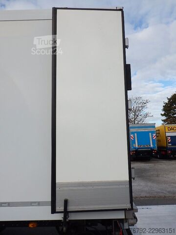 Caminhão frigorífico IVECO ML 160 E 28 P TK-Koffer 7,5m/LBW/Türen/AHK/Klima