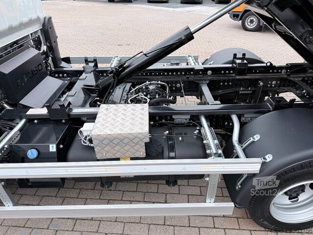 Transporter mit Kipper FUSO Canter 7C18 HYFA Abrollkipper inkl. Mulde