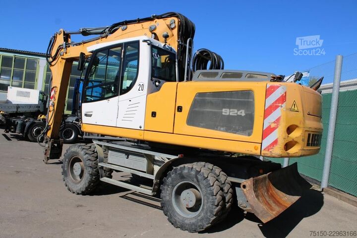 Kolesni bager LIEBHERR A 924 - Nr.: 385