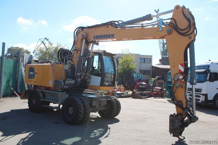Kolesni bager LIEBHERR A 924 - Nr.: 135