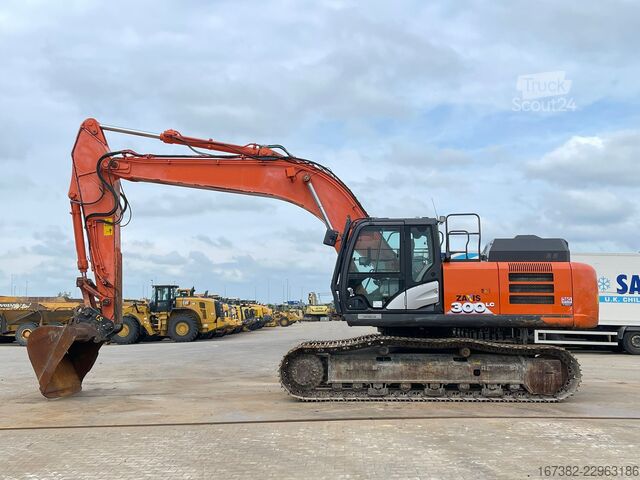 Paletli ekskavatör Hitachi ZX300LC-6