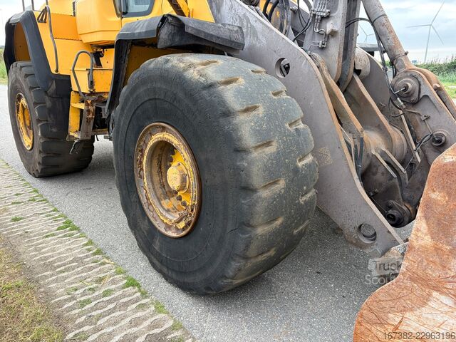 Utovarivač Volvo L150H