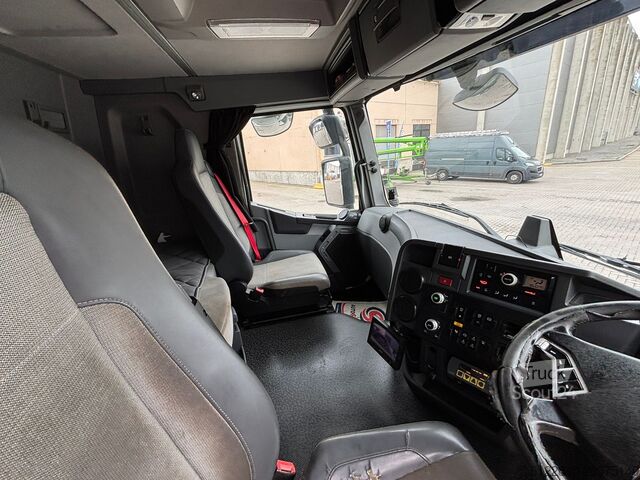 Camion benne Renault