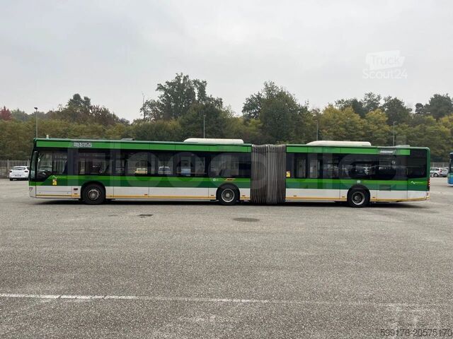 Bus à accordéon Mercedes-Benz O 530