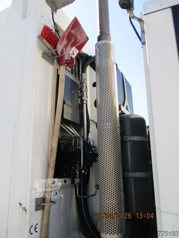 Søppelbilen MERCEDES-BENZ 2630 Econic Euro6 Faun Variopress