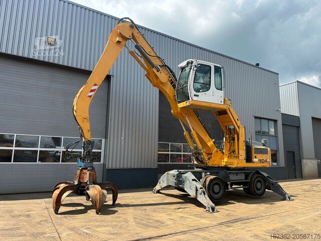 Máquina de manuseamento de materiais Liebherr A904C - Material Handler