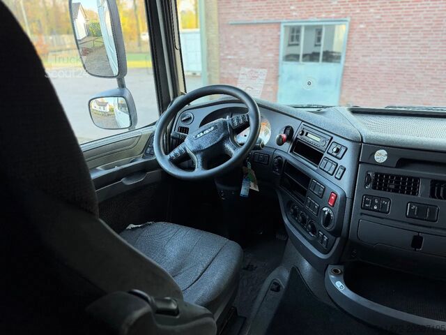 Standard-SZM DAF XF 106.460 / Super SpaceCab / Euro6 / 4x2 / 2x ...