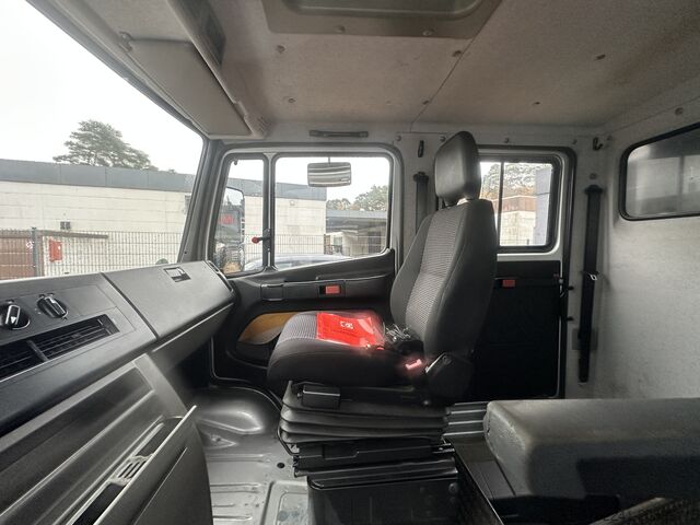 Pickup lastebil Mercedes Vario 816D