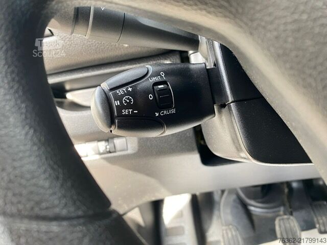 Dlouhý skříňový vůz Opel Vivaro L2 Kasten Edition M Klima PDC