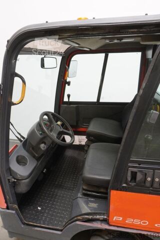 Gaffeltruck Linde P 250 127