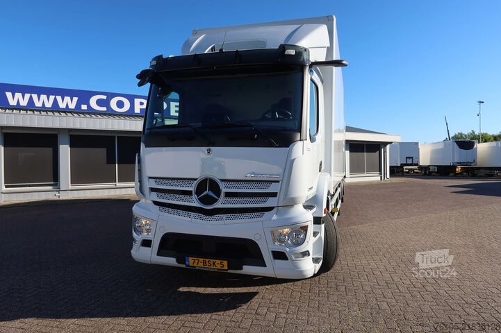 Koffer Mercedes-Benz 2727L Gesloten Bakwagen