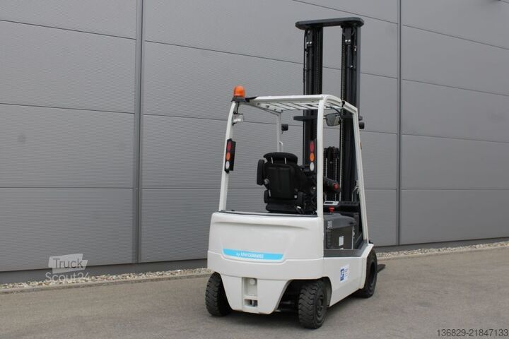 رافعة شوكية أمامية UniCarriers G-1-Q-2-L-30-Q
