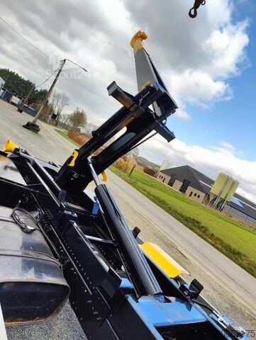 Hakenarmsystem MAN TGL 12.250 Containersysteem Jimeca met kraan Pa...