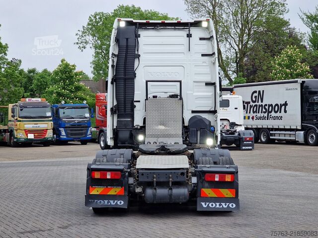 Padrão-SZM Volvo FH 13.540 Globetrotter 6x4 Lift axle - PTO/Hydr...