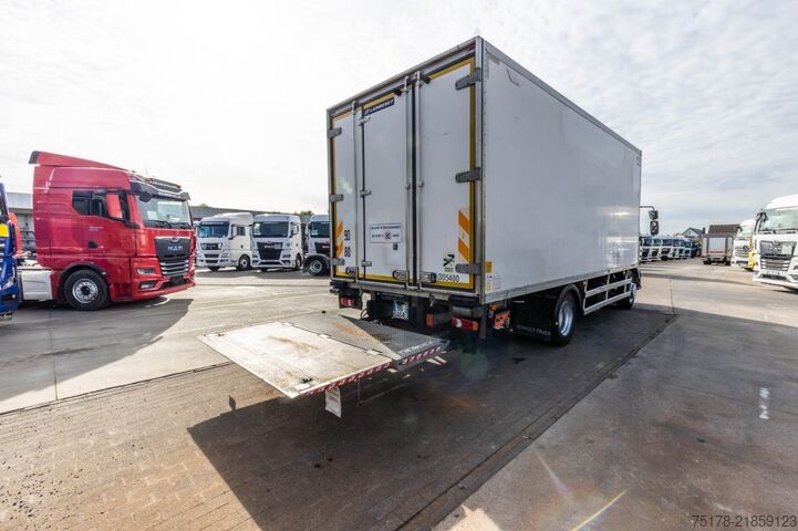 Soğutmalı/dondurulmuş taşıma RENAULT MIDLUM 220 DXI +TK T1000 R MT+DHOLLANDIA