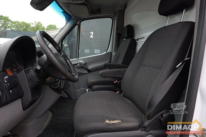 Delivery van Mercedes-Benz SPRINTER Bakwagen - Sprinter 516 - B rijbewijs ...