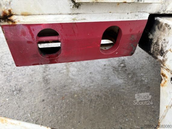 Відкритий змінний корпус Krone Plattform 7,45m mit Steckrungen mittig