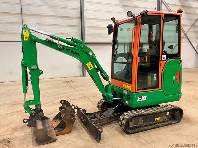 Minigraver Bobcat E 19
