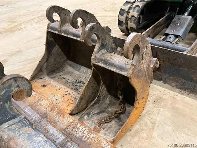 Minigraver Bobcat E 19