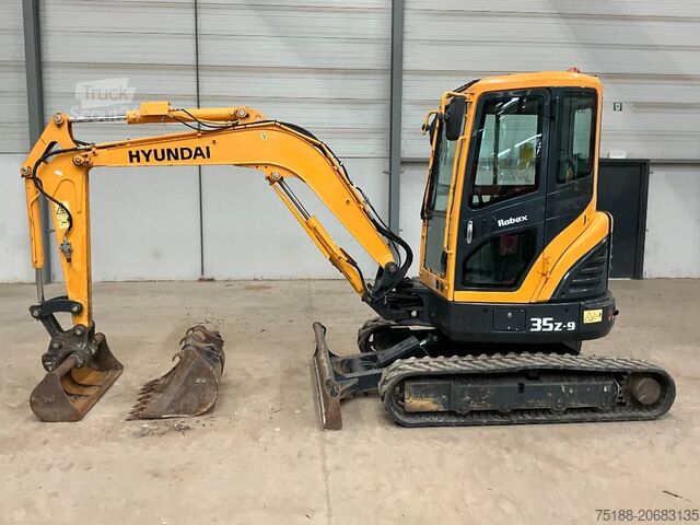 Minigraver Hyundai Robex 35 Z-9