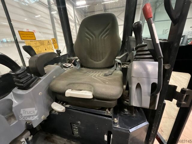 Minigraver Kubota U 27-4