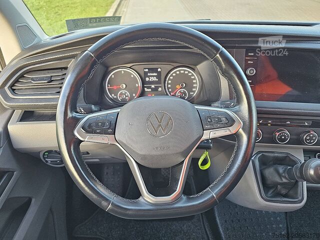 High-roof van VOLKSWAGEN TRANSPORTER 2.0 TDI L2H1 Navi Trekhaak