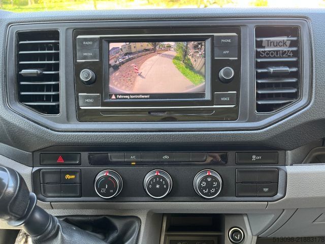 Furgone chiuso VOLKSWAGEN CRAFTER 2.0TDI XXXL KOFFER RAMPE KAMERA 177 PS