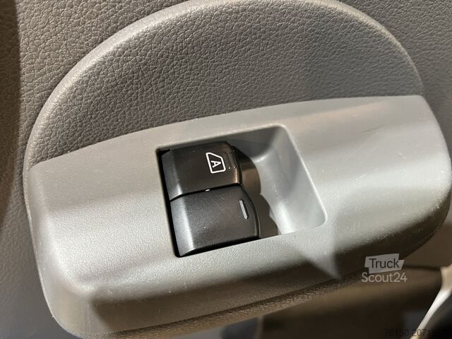 Skraldevogn Nissan e-NV200 Business 40 kWh Kipper / Veeg-Vuil-kipp...