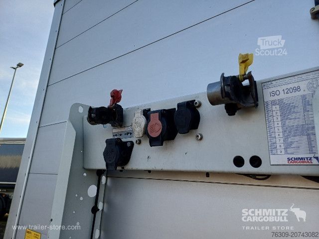 Отворено полуремарке с брезент Schmitz Cargobull Curtainsider Standard Getränke