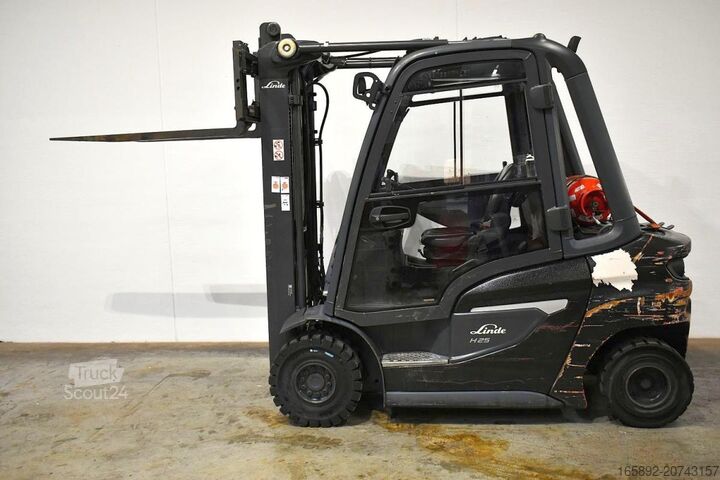 Wózek widłowy Linde H 25 T 1202-01