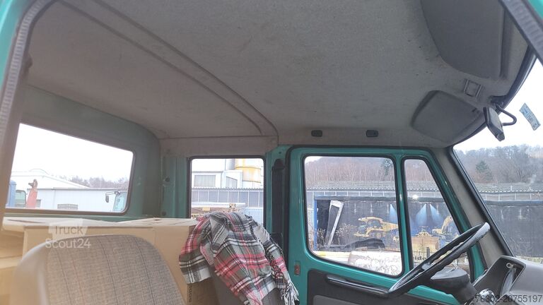 Platform vrachtwagen Mercedes-Benz 308 Doka Pritsche AHK