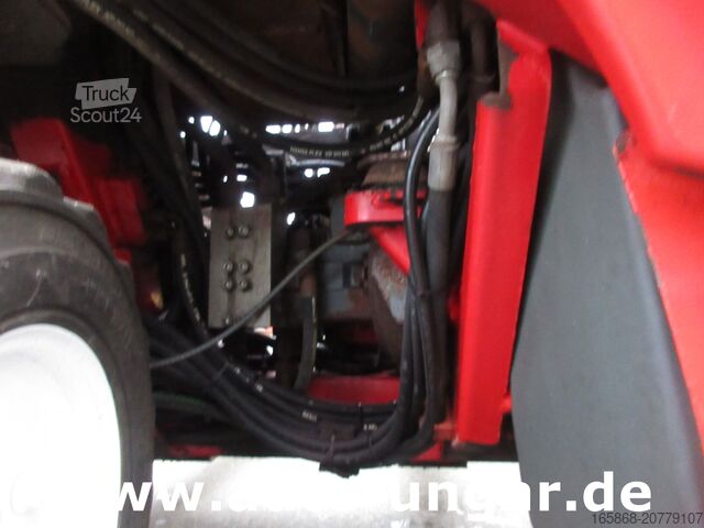 Viličar nameščen na tovornjak Moffett M4 M25.4 4-Wege Mitnahmestapler Allrad G