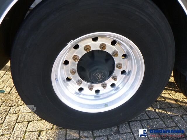 Réservoir L.A.G. Food tank inox 32 m3 / 3 comp + pump, steaming ...