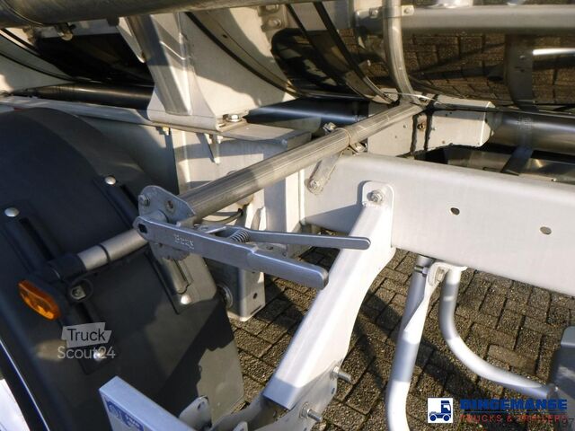 Réservoir L.A.G. Food tank inox 32 m3 / 3 comp + pump, steaming ...