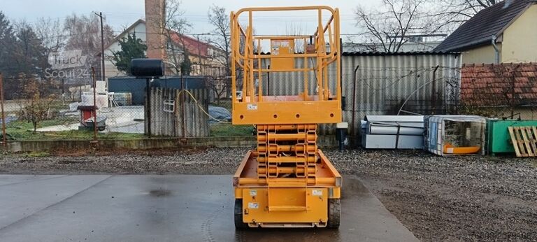 Scissor lift Haulotte Compact 14 - 14 m, electric