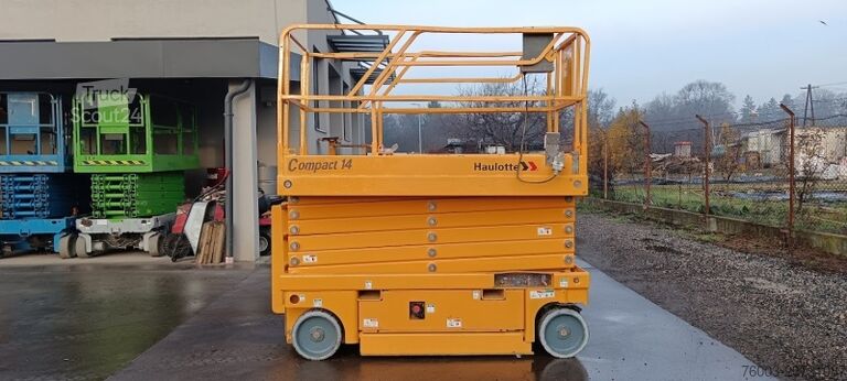 Scissor lift Haulotte Compact 14 - 14 m, electric