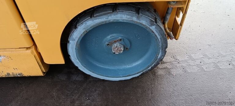 Scissor lift Haulotte Compact 14 - 14 m, electric