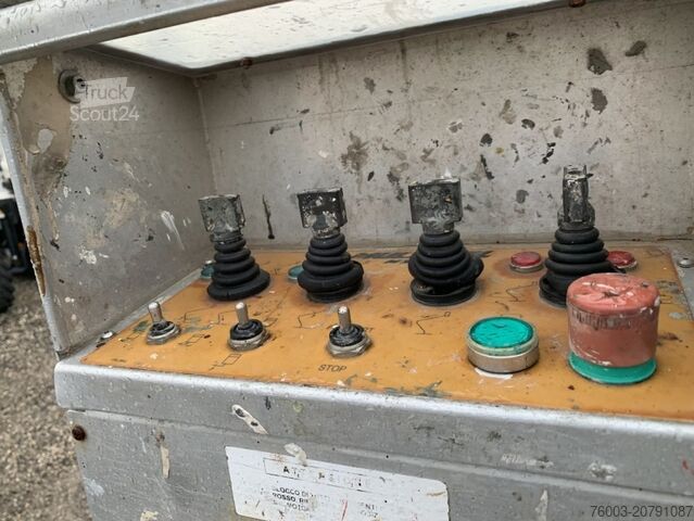 Scissor lift Haulotte Compact 14 - 14 m, electric